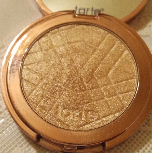 Tarte Shimmering Light Skin Perfecting Highlighter, Rose Gold Glow - Picture 6 of 8
